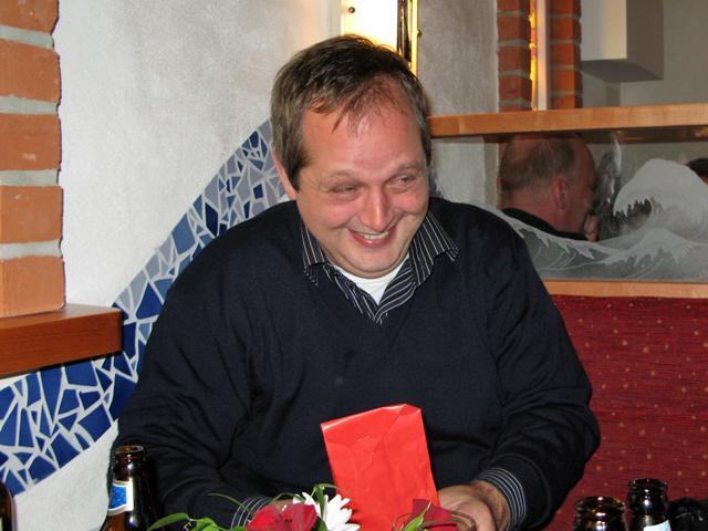 58.Manu_ja_paketti.jpg